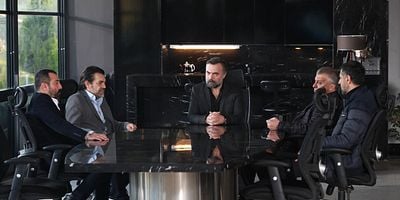 Eşkiya Dünyaya Hükümdar Olmaz 121.Bölüm posteri