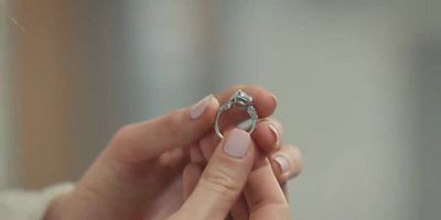 Elimi Bırakma 28.Bölüm posteri