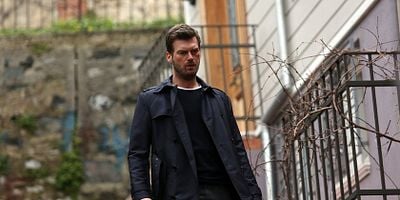 Çarpışma 11.Bölüm posteri