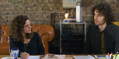 Bir Aile Hikayesi 2.Bölüm posteri