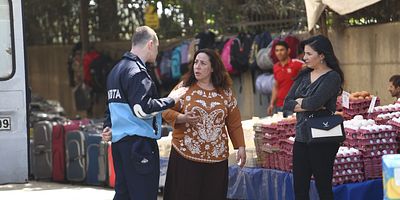 Zengin ve Yoksul 8.Bölüm Final posteri