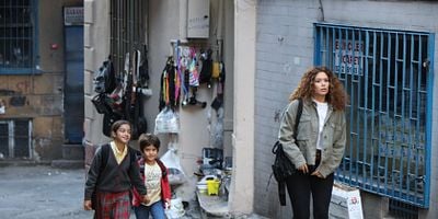 Kadın 65.Bölüm posteri