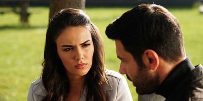 Kimse Bilmez 23.Bölüm posteri