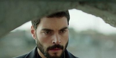 Hercai 25.Bölüm posteri