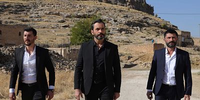 Hercai 44.Bölüm posteri