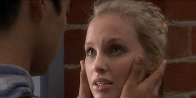 Love and War posteri