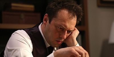 Hekimoğlu 44.Bölüm posteri