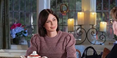 Armed Suspect posteri