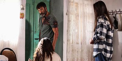 Uzak Şehrin Masalı 1.Bölüm posteri