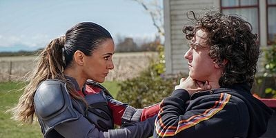 Worlds War Bizzare posteri