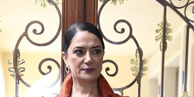 Üç Kız Kardeş 32.Bölüm posteri