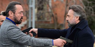 Ben Bu Cihana Sığmazam 16.Bölüm posteri