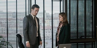 Camdaki Kız 66.Bölüm posteri