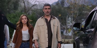 Maviye Sürgün 6.Bölüm posteri