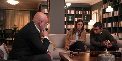 Aldatmak 44.Bölüm posteri