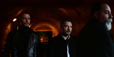 Ben Bu Cihana Sığmazam 48.Bölüm posteri