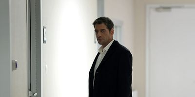 Hudutsuz Sevda 17.Bölüm posteri