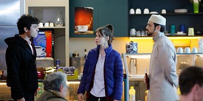 Kızıl Goncalar 11.Bölüm posteri