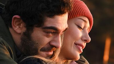 Dilan Çiçek Deniz ve Burak Deniz Başrollü Netflix Filmi "Kal"ın Fragmanı Yayınlandı haber görseli