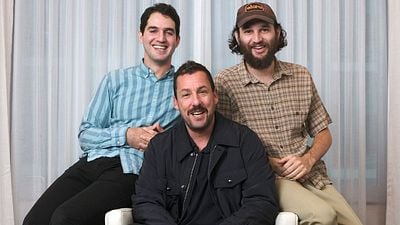Adam Sandler ve Safdie Kardeşlerin Yeni Filmini Grev Vurdu haber görseli