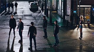 Tom Cruise 5 Kişiye Karşı Tek! haber görseli