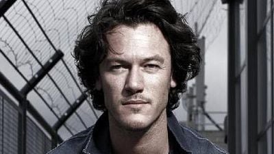 Luke Evans ''The Crow''da Başrol Oynayacak! haber görseli