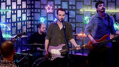 Mor ve Ötesi, Yalan Dünya’ya Konuk Oluyor haber görseli