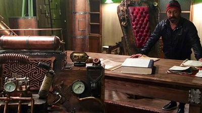 Cem Yılmaz’ın Son Filmi Pek Yakında’dan İlk Fotoğraflar haber görseli