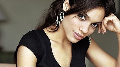 Rosario Dawson, Daredevil Kadrosuna Katıldı haber görseli