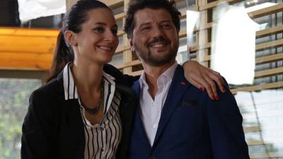 Aşk Olsun'un Ozan'ı İlker Aksum ve Pınar'ı Sedef Avcı Bu Videolarda! haber görseli