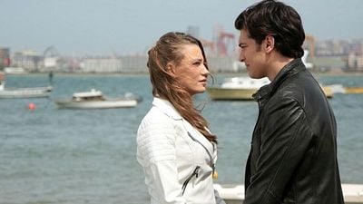 Medcezir'in Aşıkları Yaman ve Mira Artık Nişanlılar! haber görseli