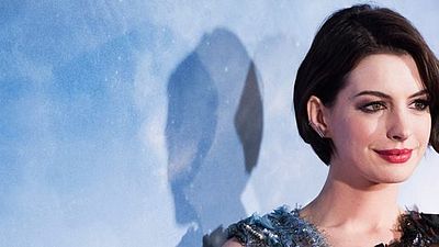 Anne Hathaway'li Bilim Kurgu-Komedi Geliyor! haber görseli