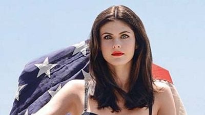 Alexandra Daddario The Baywatch Filminde! haber görseli