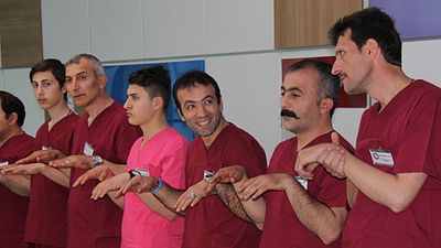 Emicem Hospital'a Karadenizli Amatör Oyuncular Damgasını Vurdu! haber görseli