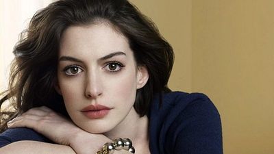 Anne Hathaway Barbie mi Olacak? haber görseli