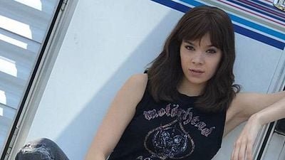 Hailee Steinfeld'ten İlk "Bumblebee" Karesi! haber görseli