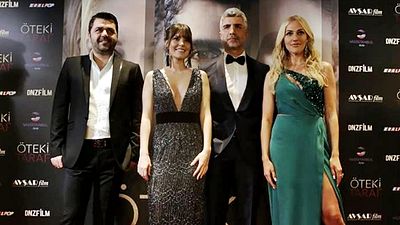 "Öteki Taraf" Galasında Şıklık Yarışı! haber görseli