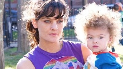SMILF’in 2. Sezonuna İlk Bakış haber görseli
