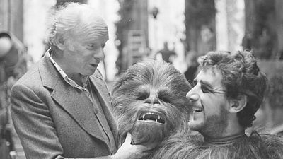 Peter Mayhew'un Ölümünün Ardından Dostları, Oyuncuyu Andı haber görseli