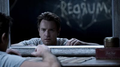 Ewan McGregor'lu "Doktor Uyku"dan Rebecca Ferguson Karesi! haber görseli