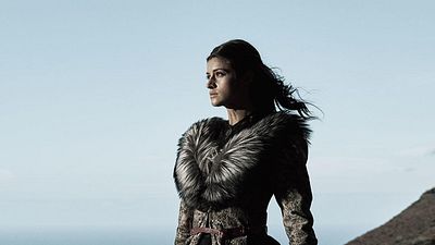 Anya Chalotra, Yennefer'in Dönüşümü Hakkında Konuştu haber görseli