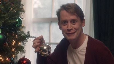 Macaulay Culkin, "American Horror Story"nin 10. Sezon Kadrosuna Katıldı! haber görseli