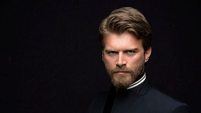 Kıvanç Tatlıtuğ, Coronavirüs Belirtileri Nedeniyle Test Yaptırdı! haber görseli