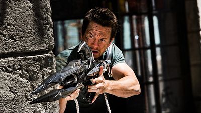 Mark Wahlberg, Casus Filmi ‘Our Man in New Jersey’ İçin Netflix'le Görüşüyor haber görseli