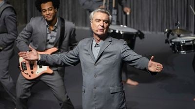 Talking Heads'in Kurucusu David Byrne'ün Broadway Oyunu "American Utopia"dan Teaser!