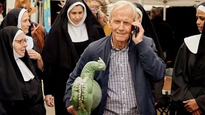 Paul Hogan Başrollü "The Very Excellent Mr. Dundee"den Fragman! haber görseli