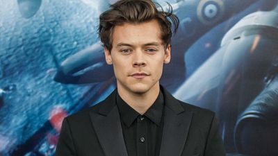 Harry Styles Başrollü "Don't Worry Darling"in Çekimleri Durduruldu haber görseli