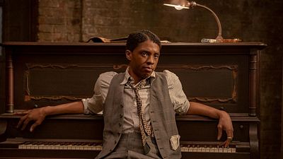 Viola Davis, Chadwick Boseman'ın Gitar Çaldığı Bir Videoyu Paylaştı haber görseli