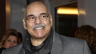 Usta Oyuncu Rasim Öztekin Hayatını Kaybetti haber görseli