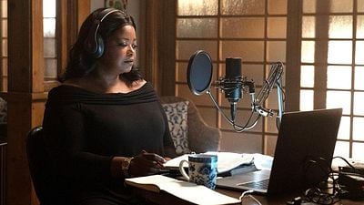 Apple, "Truth Be Told"a Üçüncü Sezon Onayı Verdi haber görseli